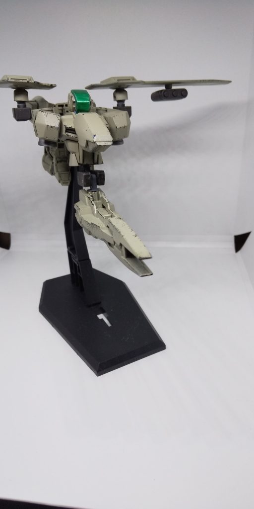 ビームが撃てることは撃てるが、流石に連発は出来ず、一発限りの浪漫兵器である。
軍内部でもコスト的にどうなのよ。となったが、*一発で敵地を潰せれば実質コストゼロだよ*とよくわからない理論で配備が決定した。
撃った後はパージされ、5秒後に自爆するようプログラムされている。