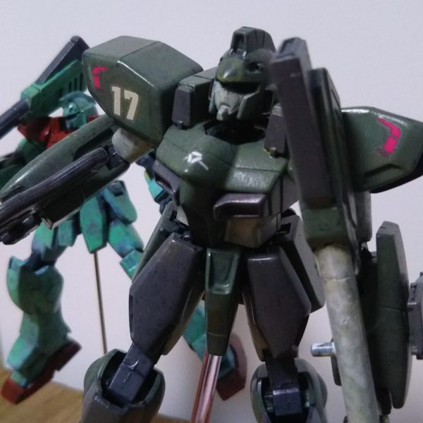 ガンイージ 1／144と食玩