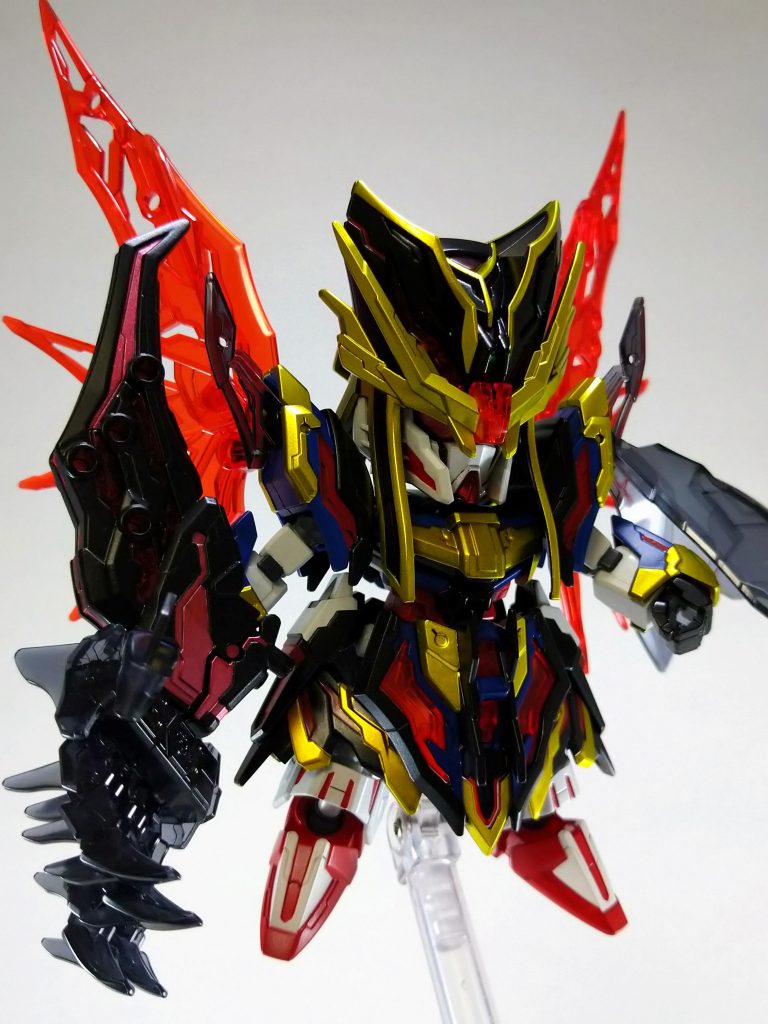 シールドはまだ、部分塗装出来てないので付いてません。
というか本体を作ったら満足して塗ってないだけなんですけどねwww
作成期間は3週間ぐらいかかりました。
閲覧ありがとうございました。
塗装レシピ
白→ガイアニュートラルグレー1
赤→クレオスモンザレッド
一部エナメルレッド
青→クレオスMSゼータブルーとインディブルー
一部エナメルブルー
黒→クレオスウィノーブラック
一部エナメルブラックとフラットブラック を混ぜた物
金→ガイアスターブライトブラス
関節→ウィノーブラックとエナメルジャーマングレー
ゲート処理と軽く表面処理→基本塗装→部分塗装→墨入れ→半艶トップコートでフィニッシュ!