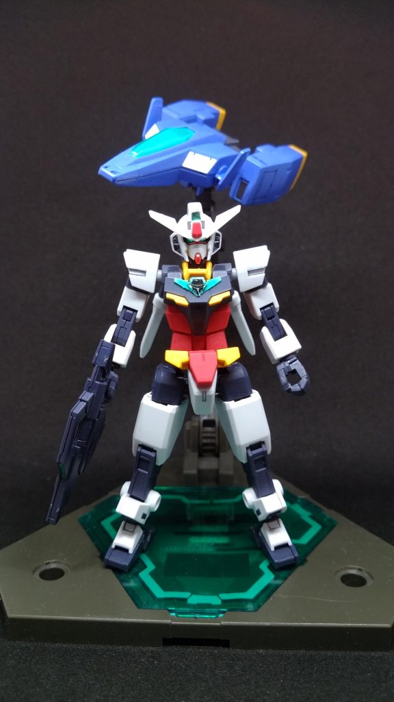 コアガンダムとコアファイター。
コアガンダムは極力そのまま使いたかったので、胸部Aの字以外、カラーリング自体の変更はありません。