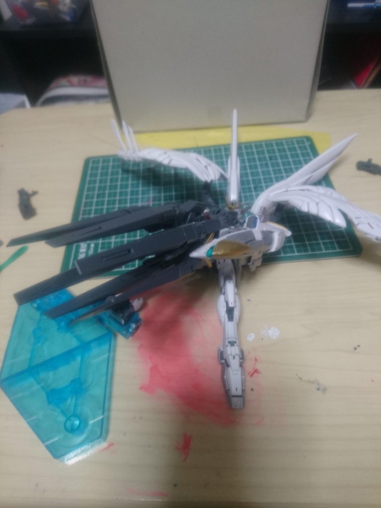 ドッペルト形態も個人的に気に入ってますが、
スタンド使っても保持の限界です。(笑)
なので、寝かせて写真撮り