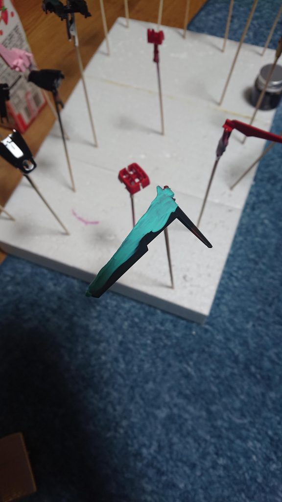 MrHOBBYさんのマスキング・ゾルNEOを使ってみたんですがノーマスキングでやってしまい剥がしました(笑)
やっぱりマスキングは大事ですね！(笑)