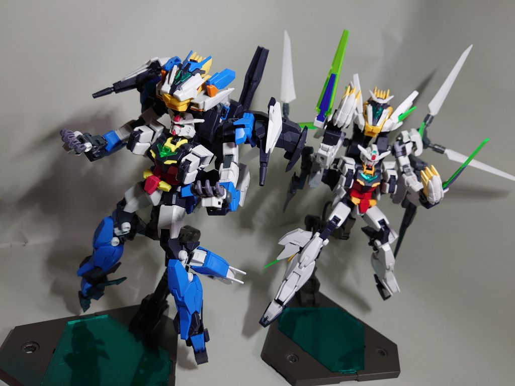 開発元だったマーズフォーライガー同様変形ができ、コアガンダムもライガー形態で畳んだ腕を通常通り使用できる。