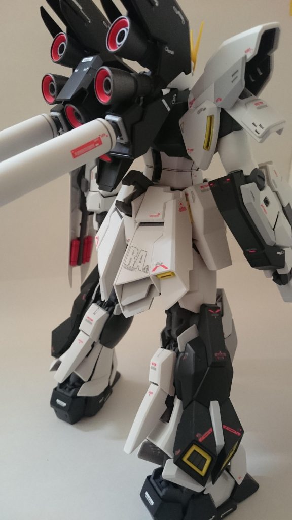 ファンネルは最初、下向きに付けようかと思い、それらしいジョイント付けましたが失敗。