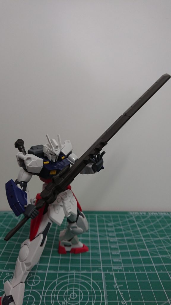 デモリッシャーストライカー
継戦能力を確保するためにエネルギー消費の激しいビームを使用しない装備として装備される。大質量によりPS装甲に対しても内部フレームにダメージを与える事が期待される。