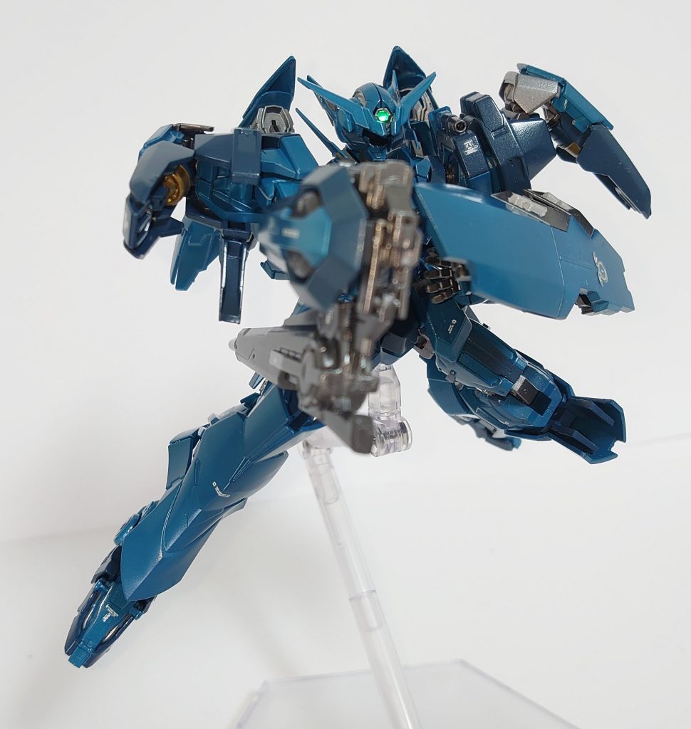 GNフォールディングライフルはGNソードの構造をそのまま流用しています。