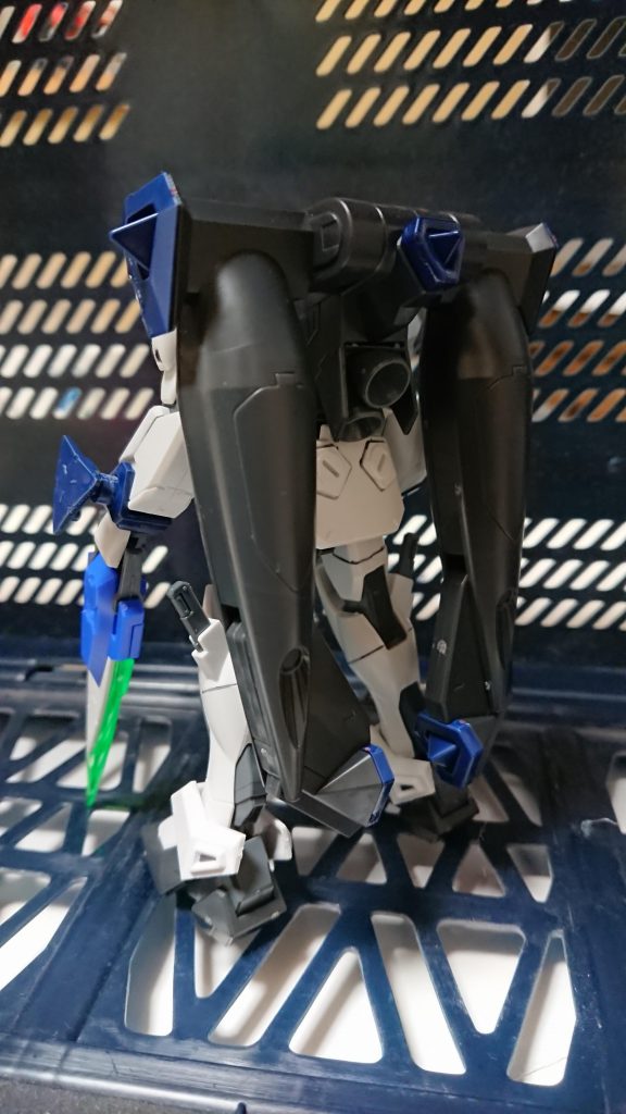 【タケウチ・アカバ】
ハナムプロに所属する、カグヤのプロデューサー。年齢は29。
気に入らない事も、納得できない事も「仕事だから」と思えば納得し、我慢できる。そんなガンダムシリーズではあまりいい目で見られない「大人」の一人。
何事にも冷めきっているようだが、これでも昔はZZのジュドーに憧れていた少年の一人で、今でもその思いは胸に燻っている。