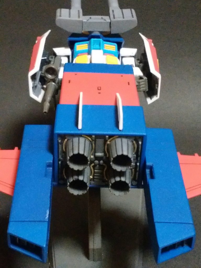 バーニア？の根元の金色、塗るのに苦労しました。