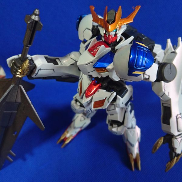 キャンディ塗装のバルバトス