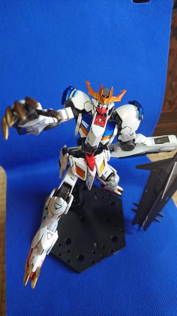 可動域もかなり広いです。