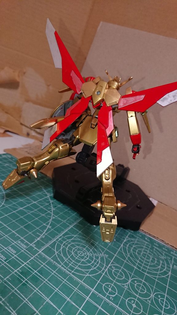 マントは開閉できるように。