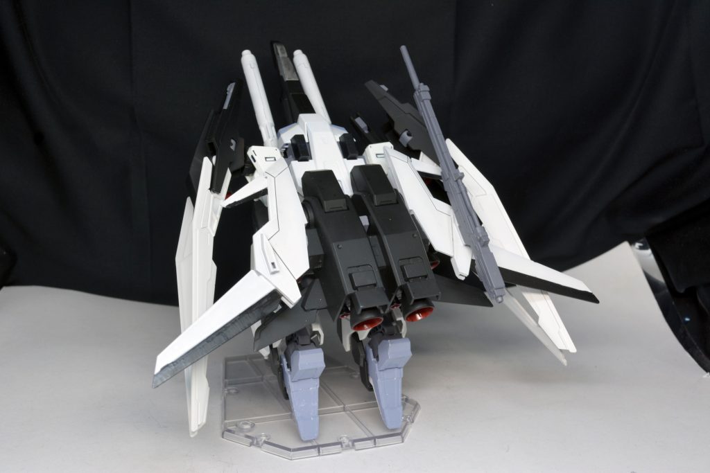 ## Gフォートレス
基本はZZと同じ変形方法。脚はリゼルの様に正座方式。