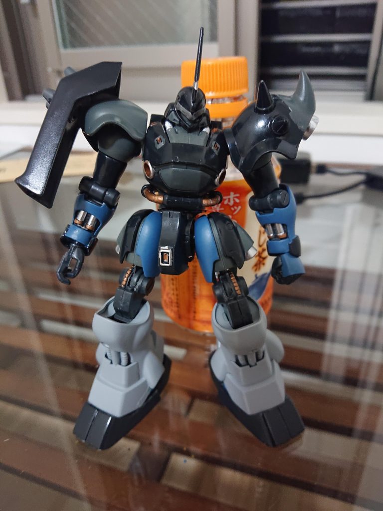 匂うとの事で冬でも窓を全開にされる。
まだトップコートかけてないですが我慢できずあげてしまいました