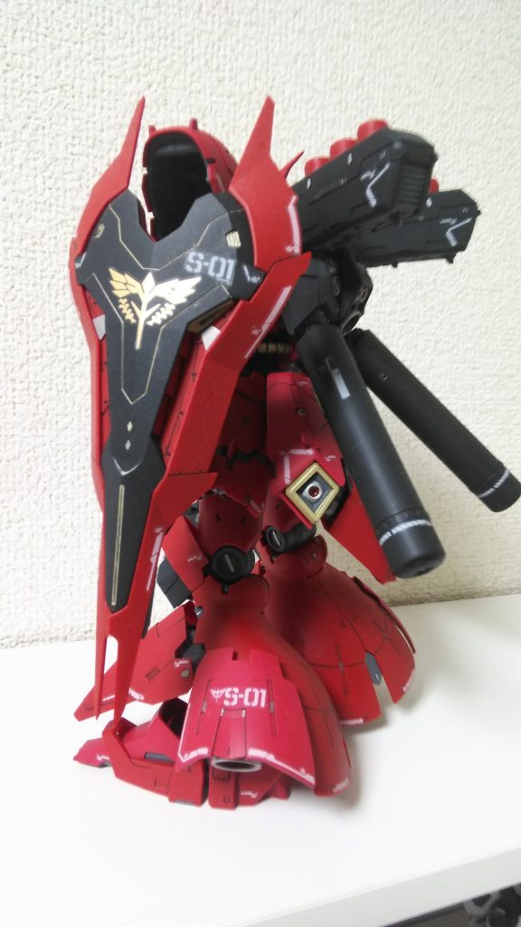 RG サザビー–5枚目/制作者：ネコジン