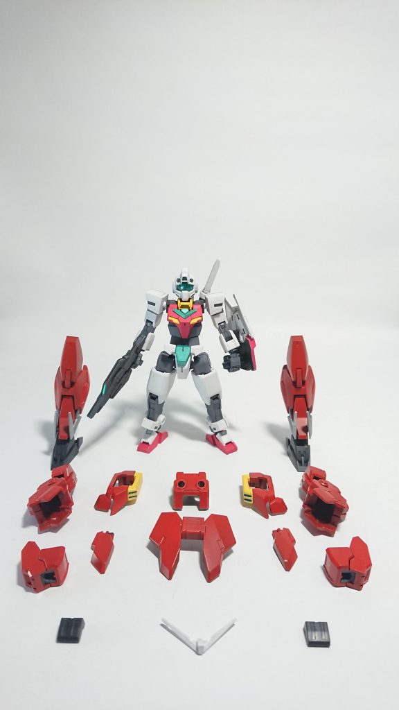 イデフィニティアーマー。
装着前後で印象の変化を大きくするため、コアジムとアーマー部で赤色の塗装を変えています。
アーマーの飛行形態は残念ながら時間の都合上諦めました。