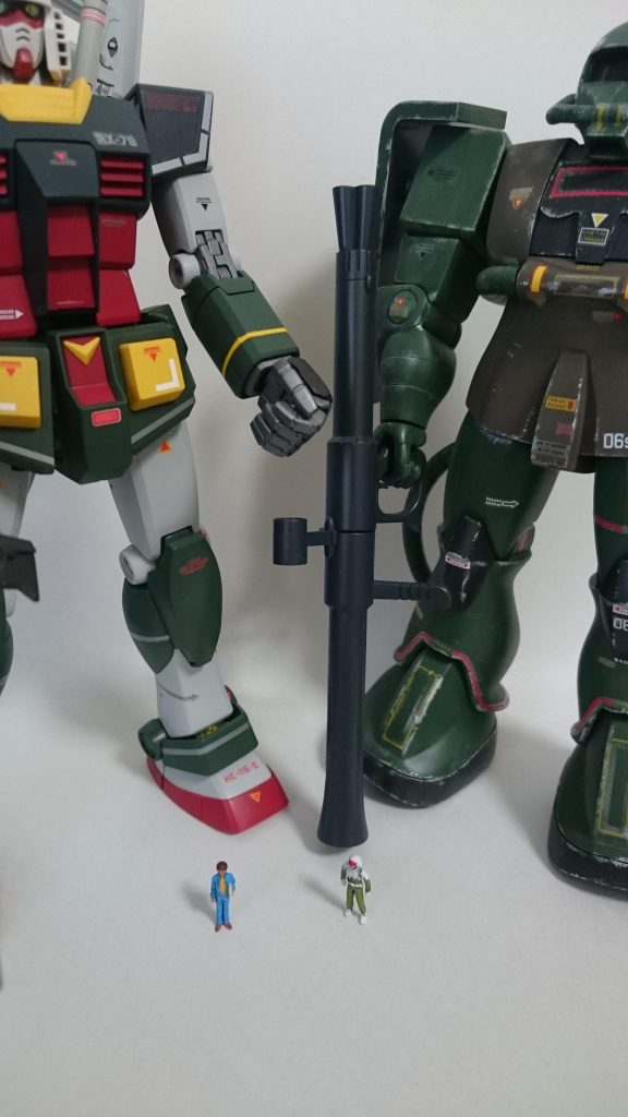 むむ、なにやら、、