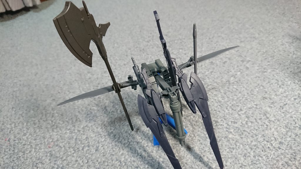 ヴァッフェシルエット
９個の武器を装備しています