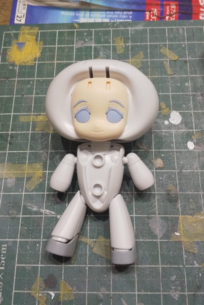 ビフォー写真です。顔意外はほとんど見えなくなるため、耳・お腹・しっぽといったパーツは最初からつけていません。