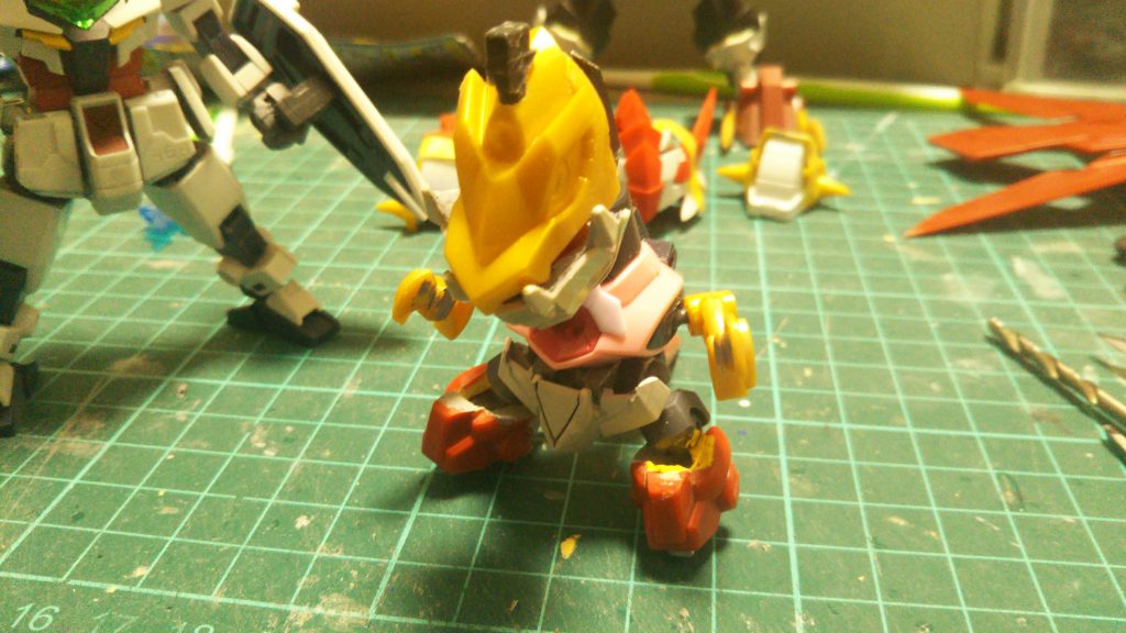 コアドラゴン
頭と腕はヴァルキランダーから拝借
胴体はファルシア
脚は紅武者レッドウォーリアーの物を加工してます