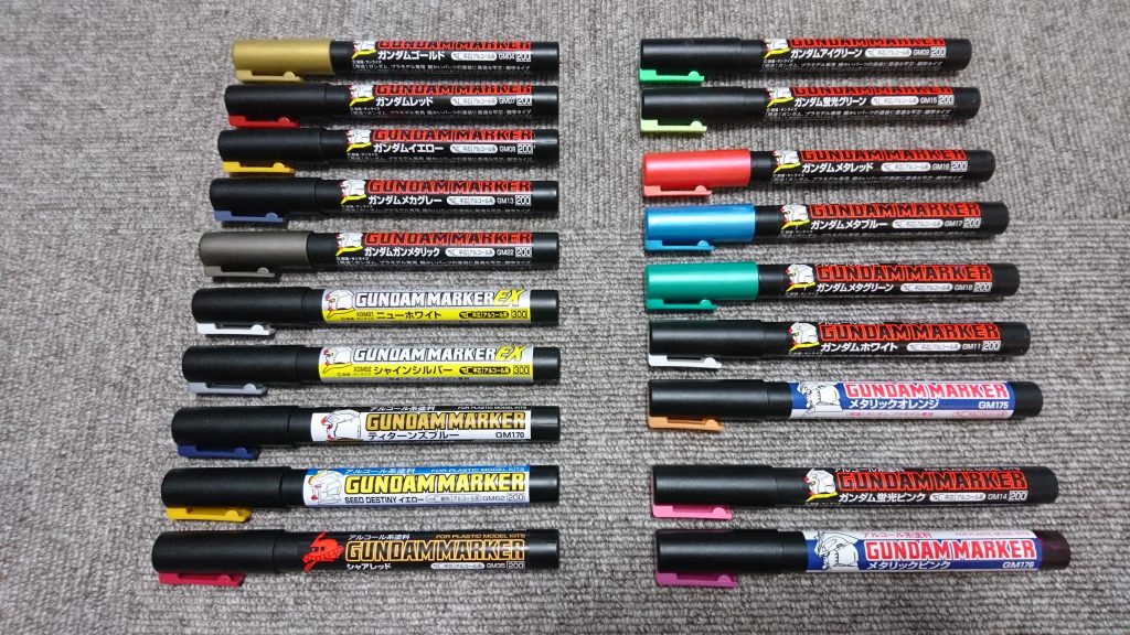 [使用マーカー一覧]
左：本体塗装に使用したカラー
右：サイコフレーム、エフェクトに使用したカラー