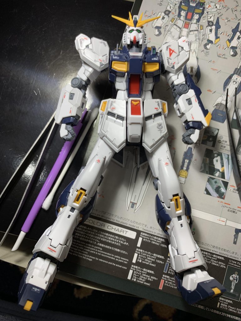 リアリスティックデカール貼り中。しんどいけど何故か止められないw