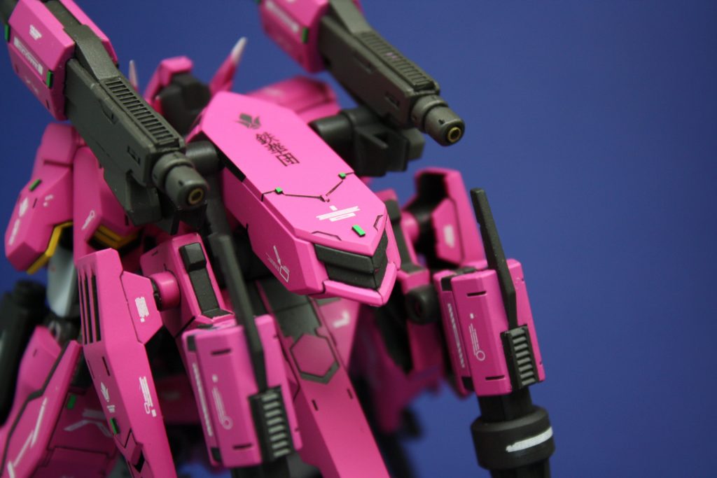 ・今回は所謂レッドチップ(グリーンですが)も各所に散りばめました。