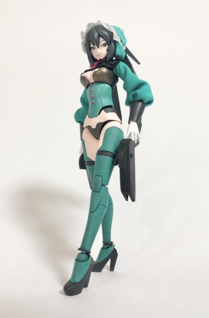 せっかくなので下の服もデザイン。