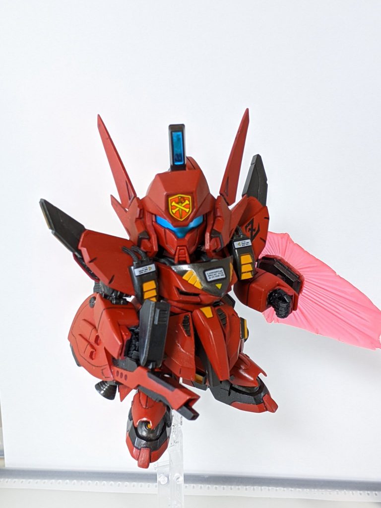 可動箇所は多いですが体型の都合上そこまでポーズがとれません