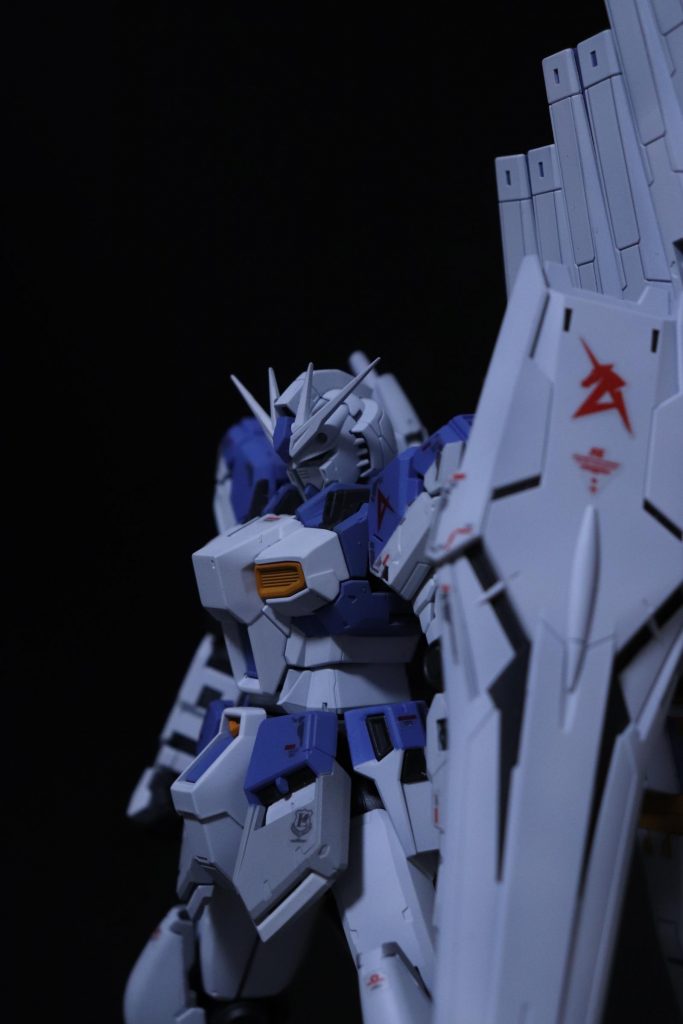 RG νガンダム–4枚目/制作者：エム