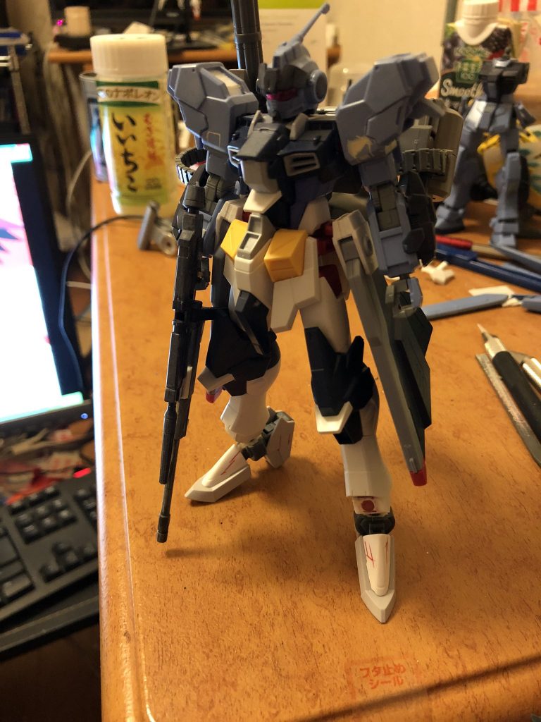 ペイルライダーを細い感じにしたかったので余ったアメイジング・ストライクフリーダムをミキシングしました。