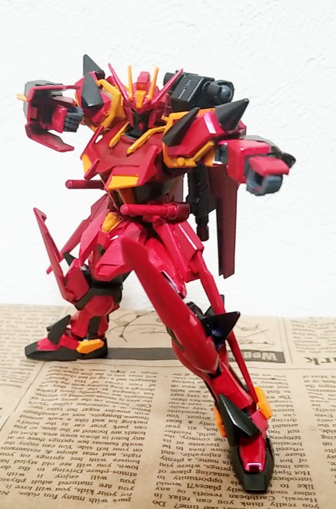 拳!拳!蹴り!拳!
ただひたすらに殴り蹴りを繰り返す
時にはその強化されたマニピュレータで機体を引きちぎったりもする(あまりにも握力が強すぎるのでほとんどの武装は握ったら握り潰してしまう)