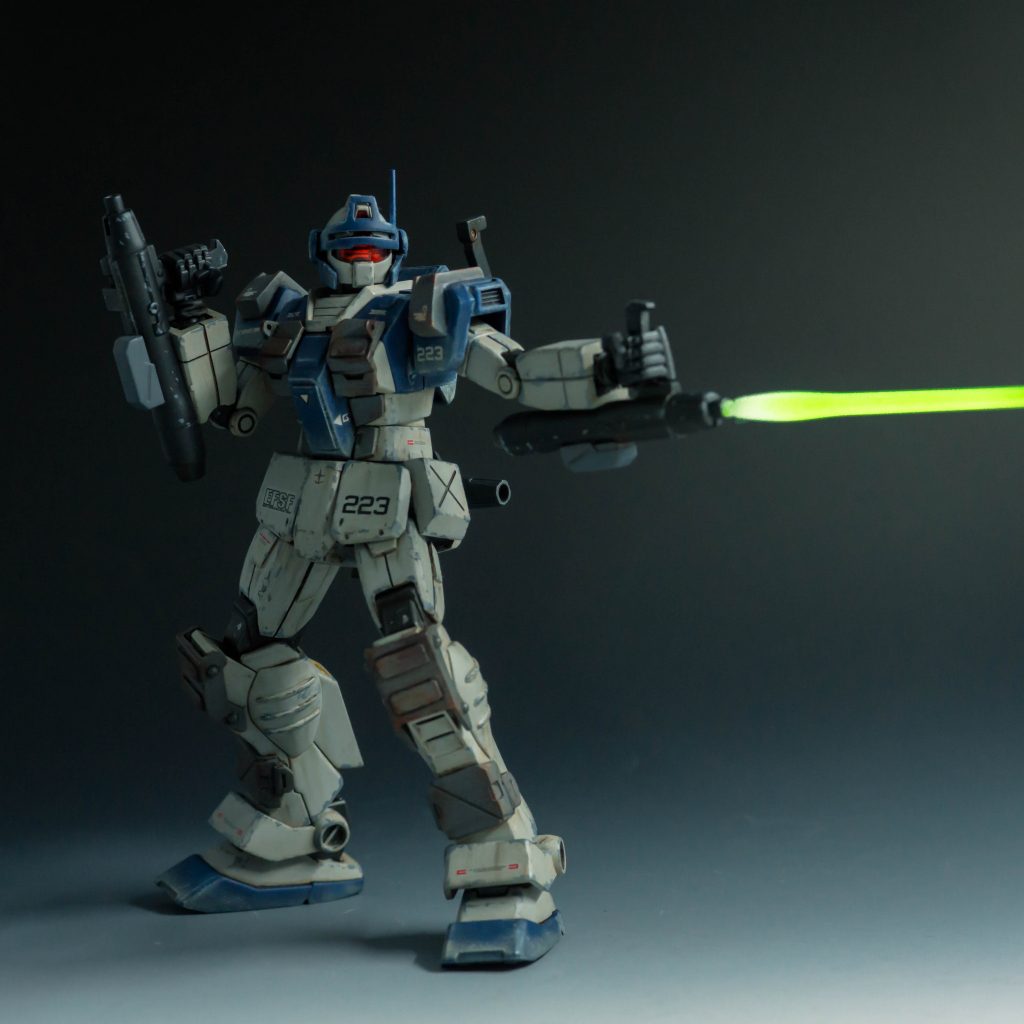 武装①
ビームトンファー(ビームスプレーガン)