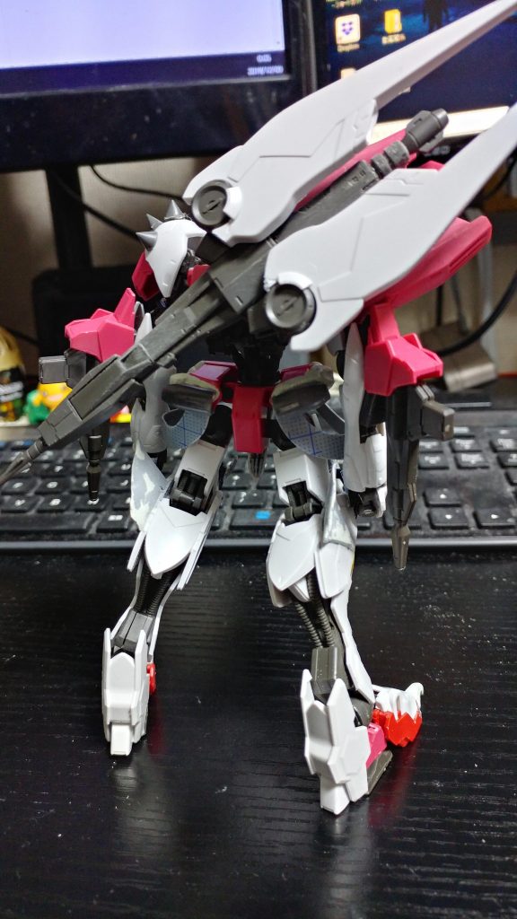 ガンダムフラウロスのパーツも使っています。