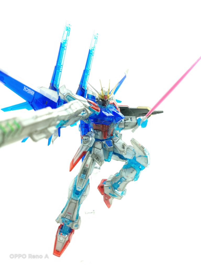 ビルドストライクガンダムフルパッケージ(RGシステムイメージカラー)–5枚目/制作者：かえる