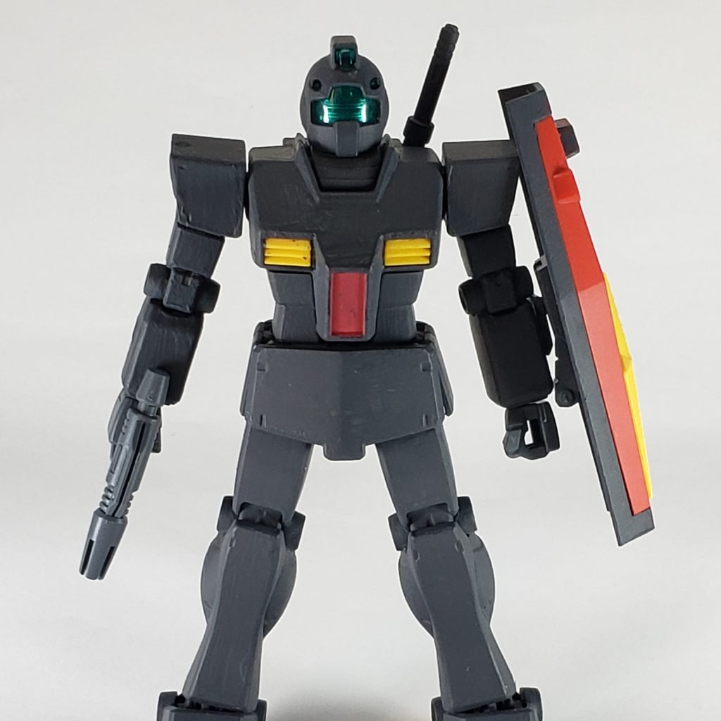 シールドのレッド、胸部ダクト・シールドの十字のイエロー、ハンドパーツやスプレーガン、頭部クリアパーツ以外をオール筆塗りしてみました!
大部分を筆塗りと言うのも初チャレンジ!