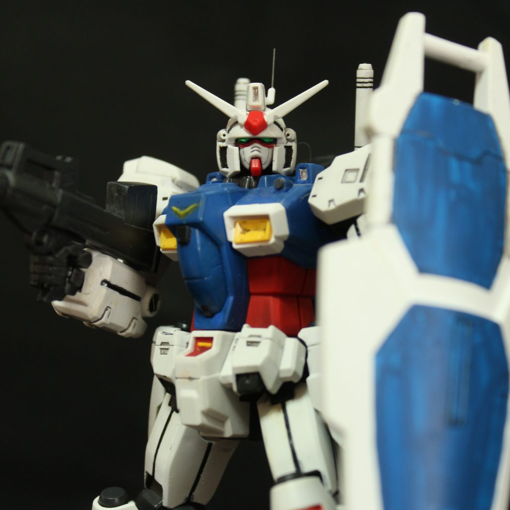 ハンドパーツをジム系のものに変えてあります。