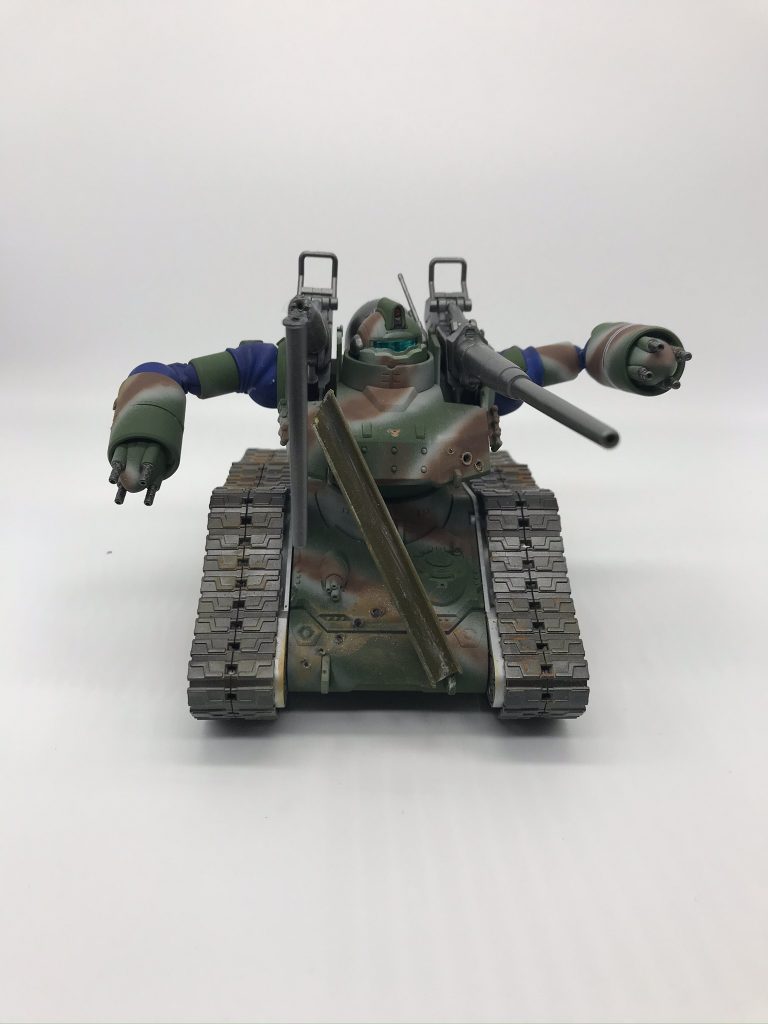 正面はこんな感じ(鉄骨デカ過ぎ？)