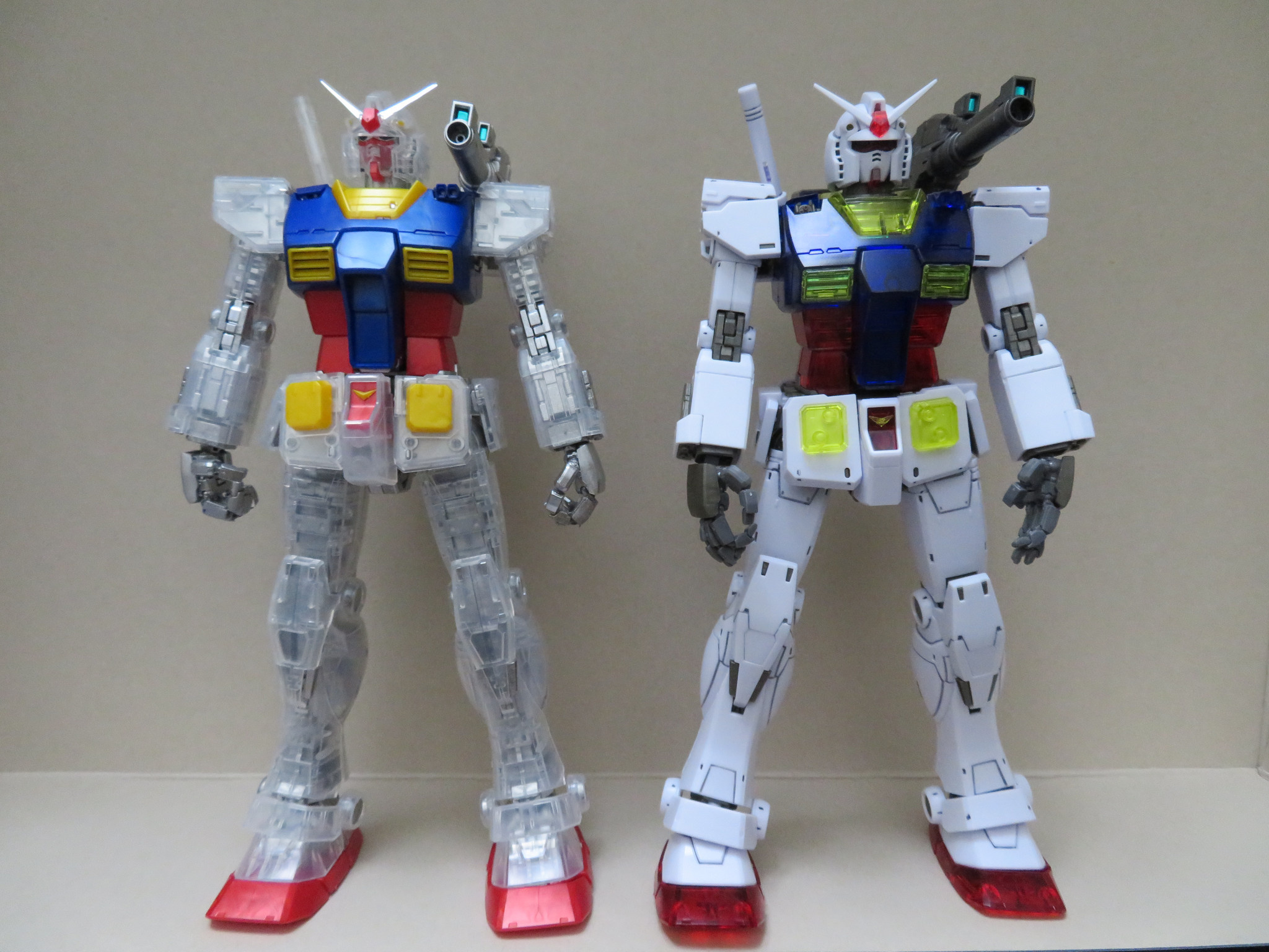 MG1/100 RX-78-02 ガンダム ORIGIN版 ソリッドクリア-