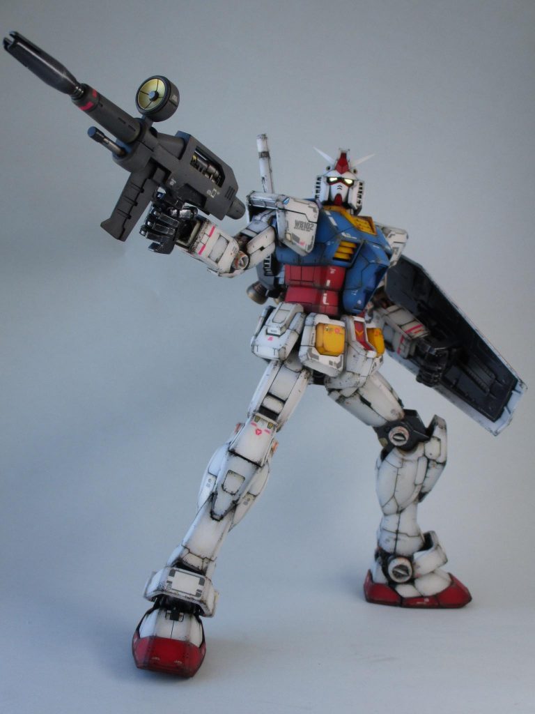 ビームライフル構え。