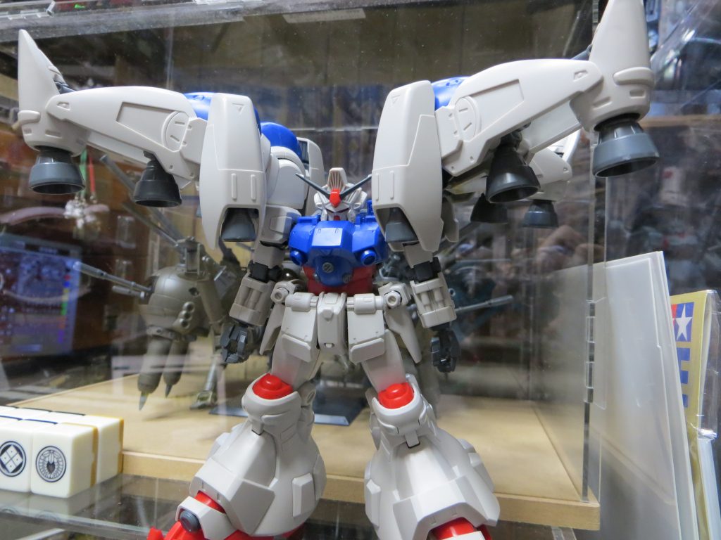 とりあえず付けてみたところ。首を埋めてあります。首延長が主流なのかもしれませんが、埋める方が好きです。