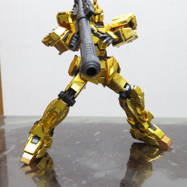 RG_ ガンダムベース限定　ガンダムユニコーン　ゴールドコーティング