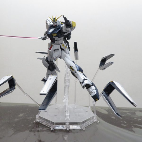 ＲＧ_νガンダム　チタニウムフィニッシュ