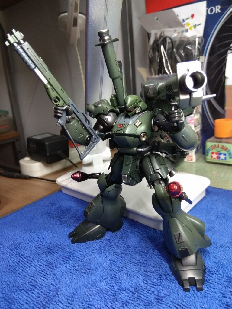 はい、カッコいいポーズ一枚でよろしく~