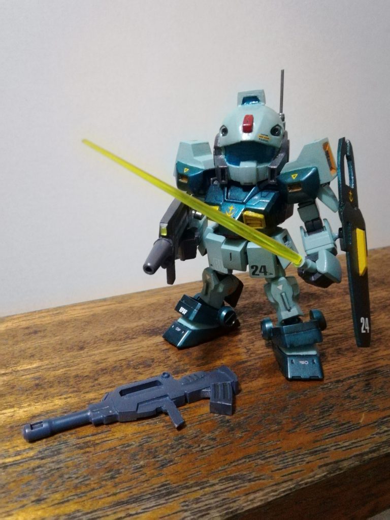 ジムライフル作成とサーベル実用化加工をしました。これでもう少し戦えるかな?