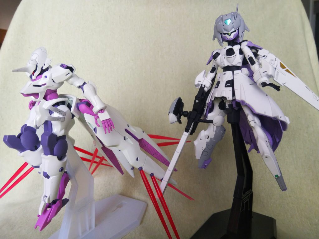 形部さんデザインの白×パープル系、女性的フォルム機体ということでG-ルシファーと同じ隊という設定にしています。ここにベルティゴを加えることが夢です。キット化熱烈希望。