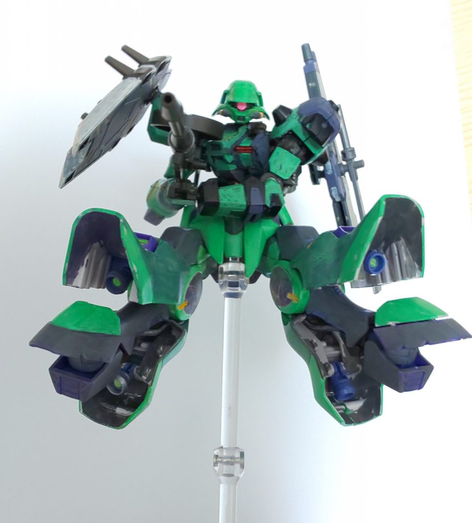 圧倒的な機動力で敵を圧倒する
ただし、その殺人的な加速力を前に、並のパイロットではGに耐えきれずに気絶、、、最悪、後遺症が残るだろう、、、的な設定あったらいいなぁ(丸投げ)
残弾が無くなれば、ヒートアックスを抜き