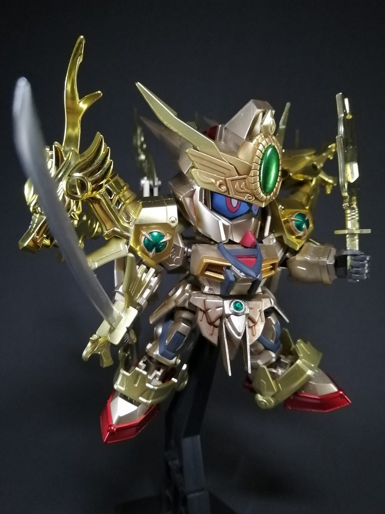 金色は何気に三色使ってたりします。
メッキも入れると四色!