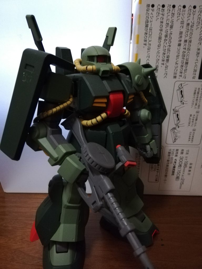 作業前、素組みと基本塗装のみでした。