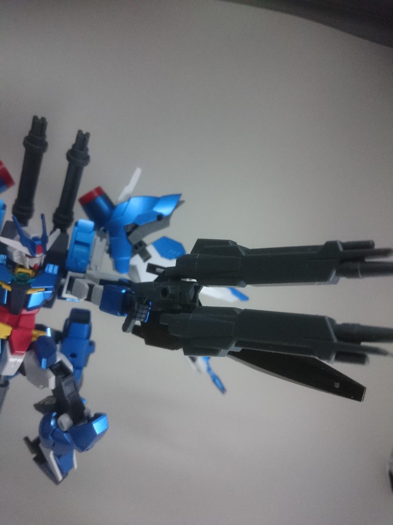 二連ビームガン
アースリィガンダム/HWSの準主力武装
バックパック下部にけんか可能