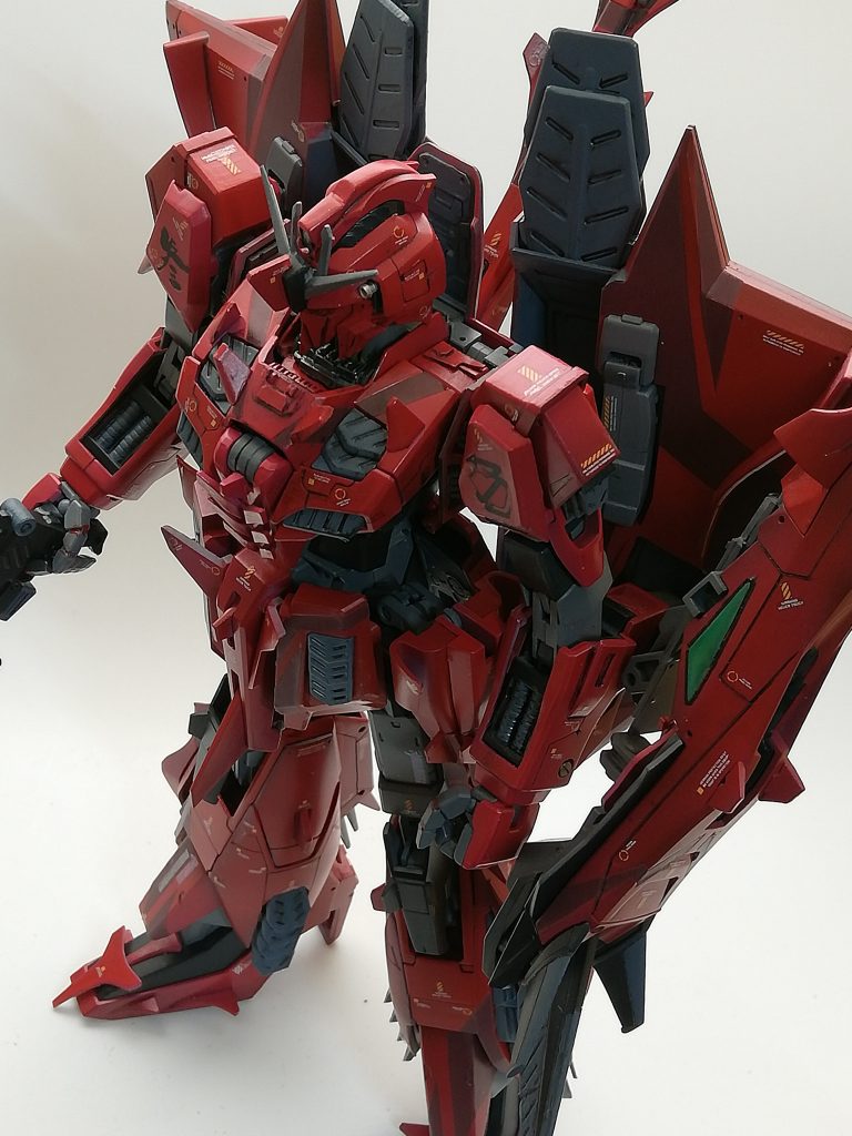 レッドゼータ–3枚目/制作者：ウワンテ